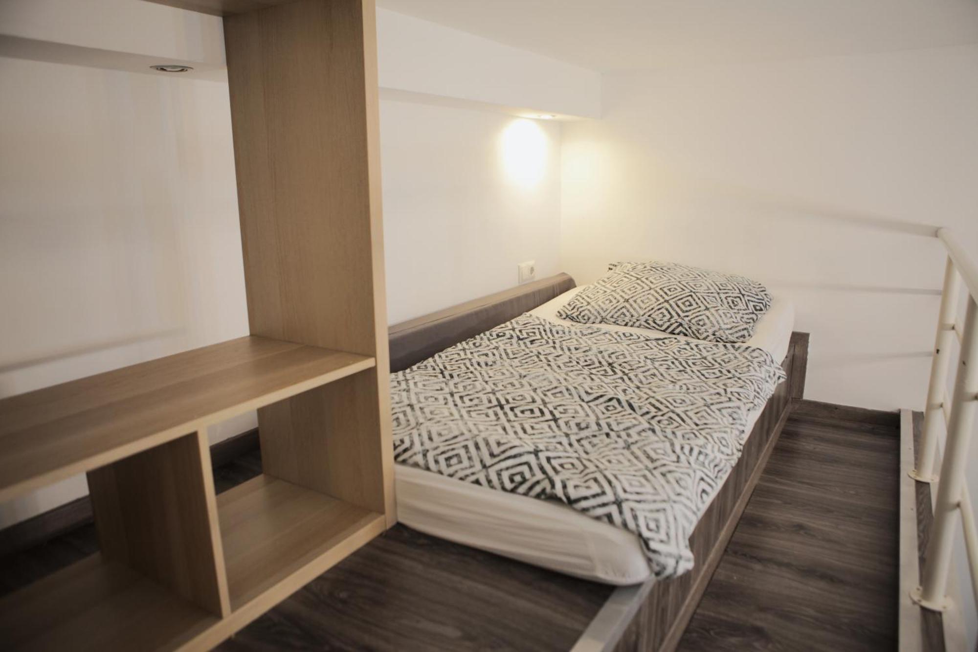 Eleven Apartments Будапеща Екстериор снимка