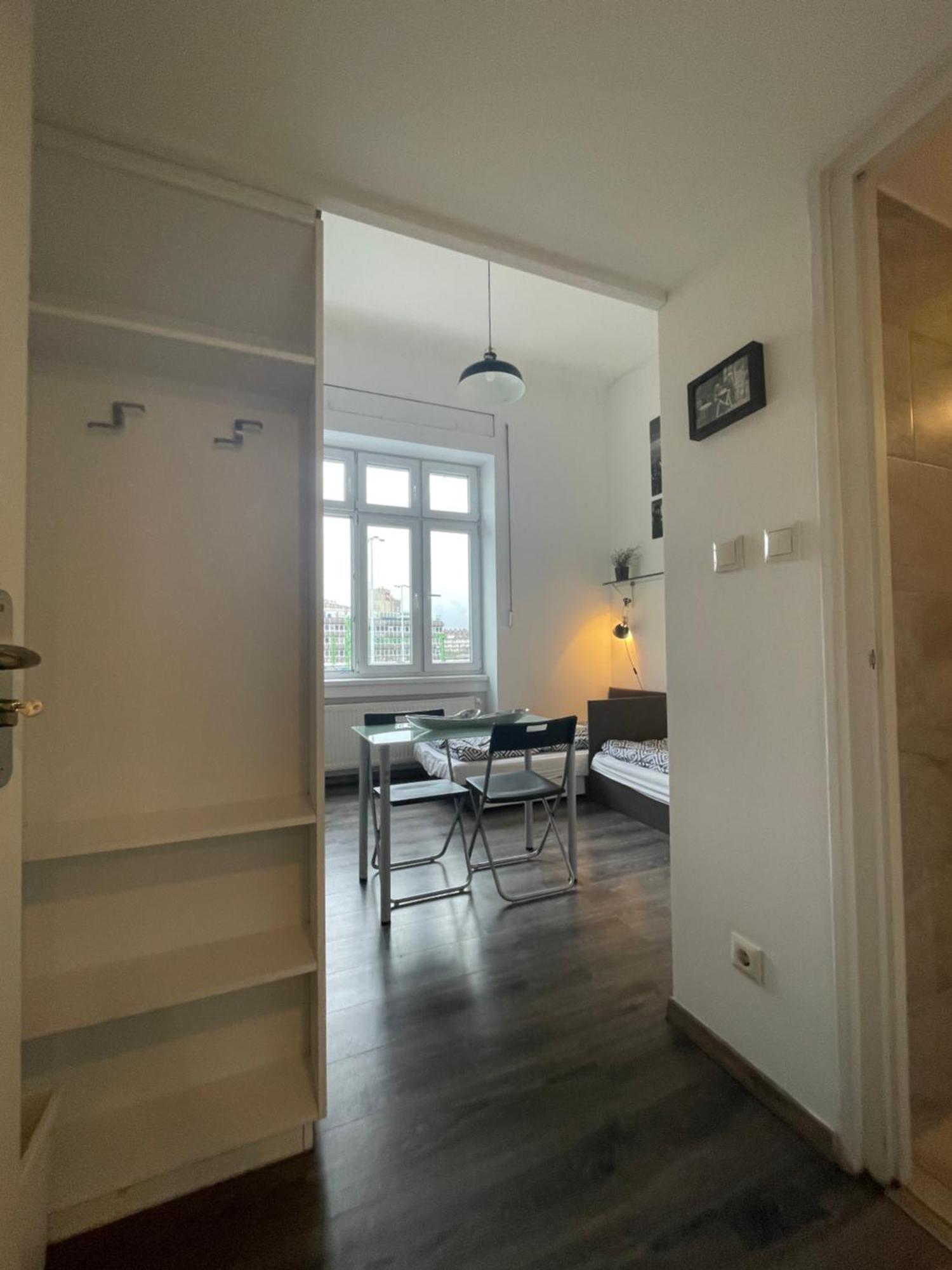 Eleven Apartments Будапеща Екстериор снимка