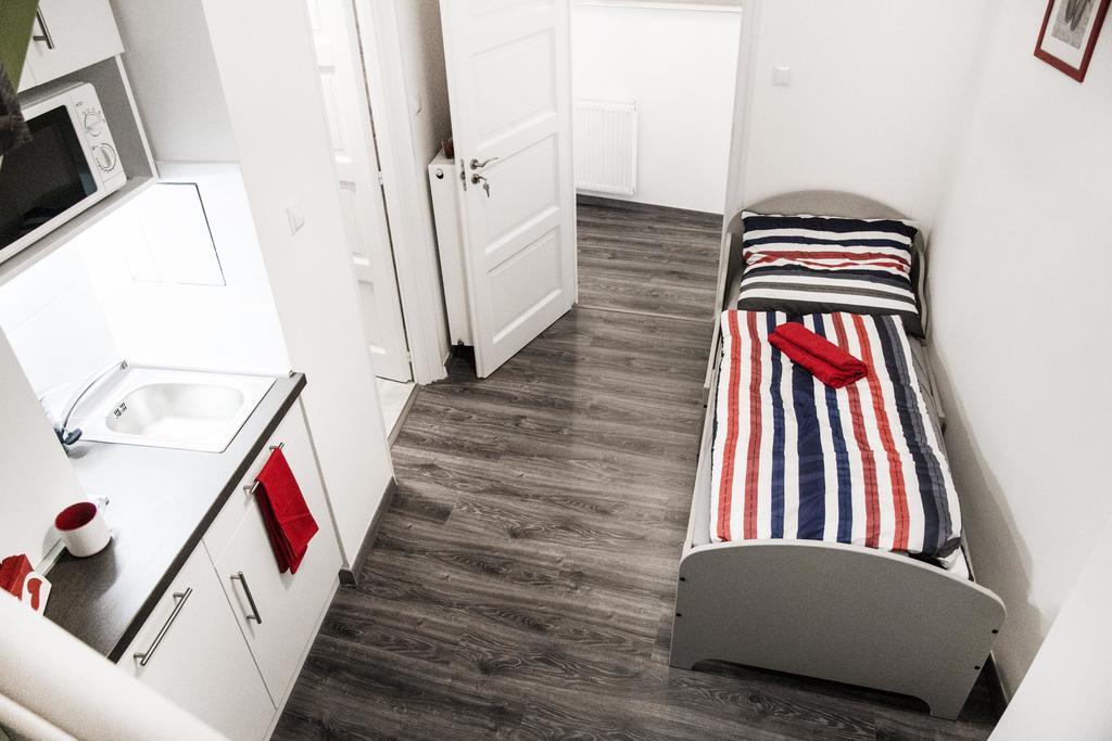 Eleven Apartments Будапеща Екстериор снимка